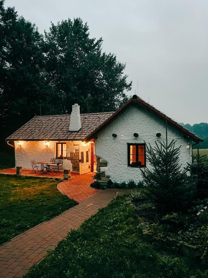 Bungalov Trapani Ruzova Exterior photo