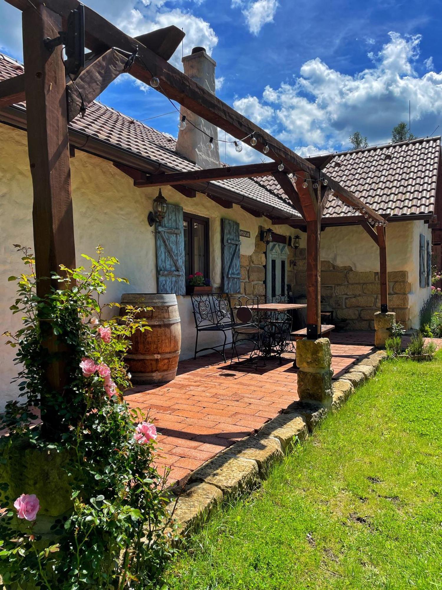 Bungalov Trapani Ruzova Exterior photo